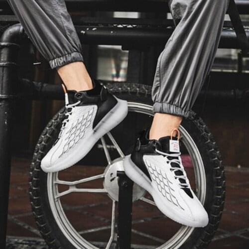 2020 new spring and autumn high-top lightweight and breathable casual sneakers