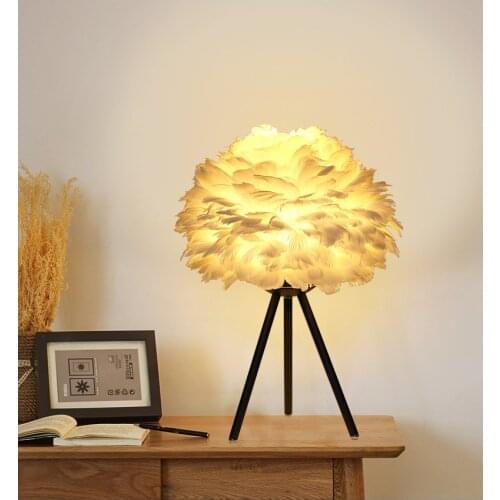 White feather table light soft feather table lamp metal table lamp E27 beautiful feather E27 for living room bedroom study light