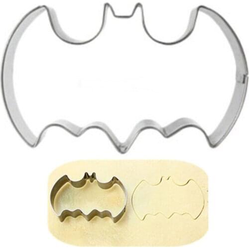 1PC Cartoon Animal Series Stainless Steel Bat Cookie Cutter Kid Children Favorite Vegetable Chocolate Biscuit Modelling Cutter