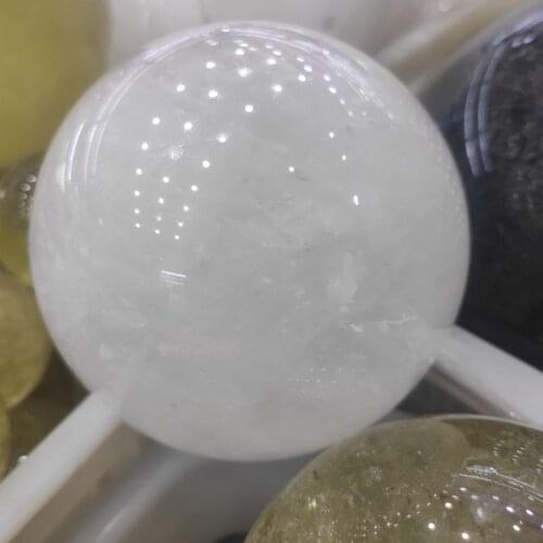 8-9cm Natural calcite crystal sphere Iceland spar ball Quartz Crystal Rock Energy sphere Mineral Specimen