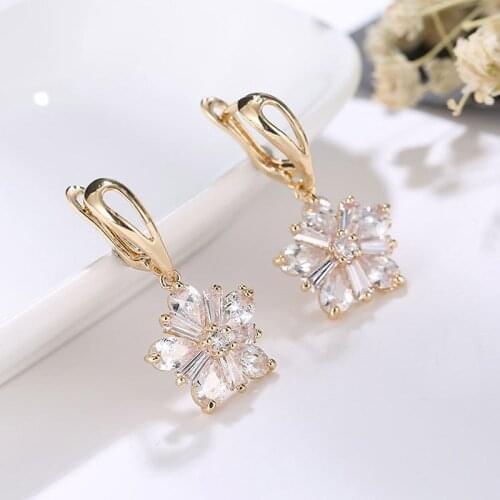 USTAR Snowflake Drop Earrings for Women with AAA Cubic Zirconia Gold Color Wedding Jewelry Flower Earrings female Accessories