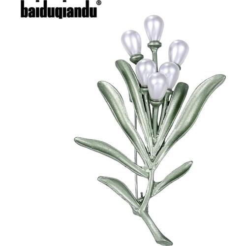 Baiduqiandu Brand New Arrvail Green Enameled Leaf Flower Plant Brooch Jewelry Winter Design Accessories