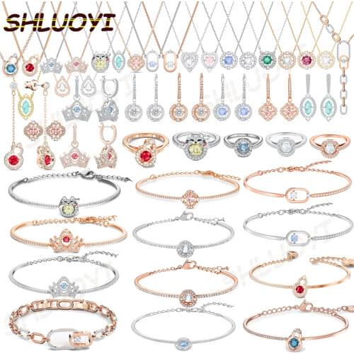 2020 fashion jewelry swa1:1 exquisite flash Lucky Cat Lady Necklace Charm series