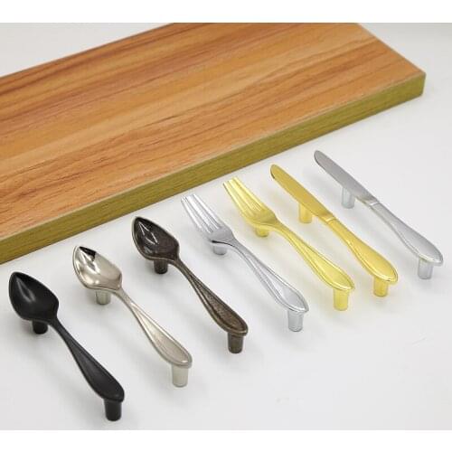 Drawer Knobs Kitchen Handles Creative Knife Spoon Fork Design Kitchen Cabinet Handles Unique Cupboard Knobs Fashion Hardware