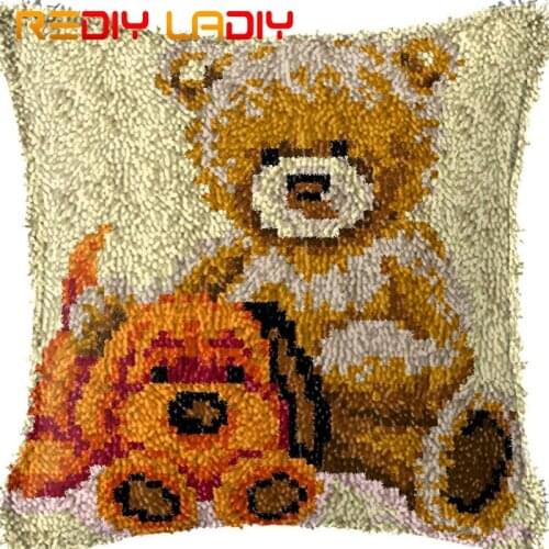 Latch Hook Cushion Bear with Dog Pillow Case Acrylic Yarn Sofa Pillow Pre-Printed Canvas DIY Crochet Cushion Cover Arts & Crafts