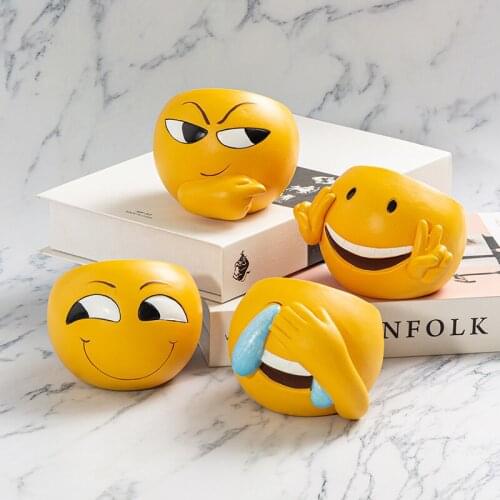Mini cute cartoon character expression ashtray personality fashion trend ceramic ashtray home decoration ornaments crafts gifts