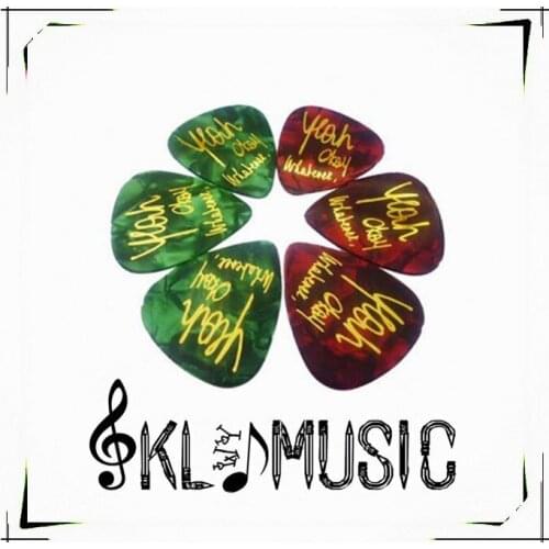 Wholesale 0.71mm medium logo printing celluloid guitar picks plectrums