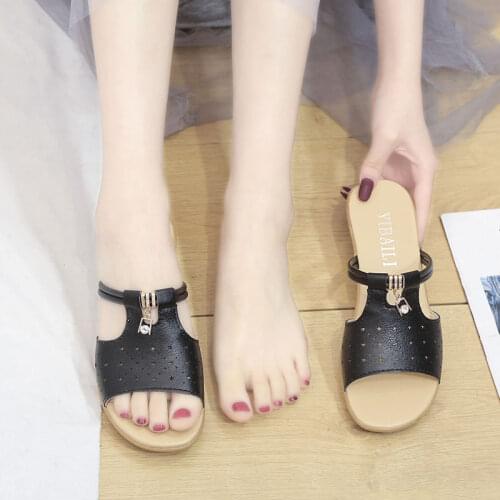 Women Sandals 2021 Summer Ladies Soft Beach Sandals Walking Shoes Outdoor Comfort Female Sandalias Sneakers Breathable Shoes