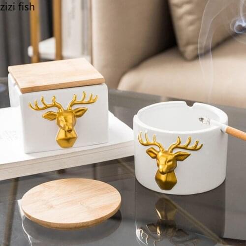 Golden Deer Decorative Ashtray High Temperature Ceramic Ashtray Wooden Cover Office Desktop Portable Ash Tray Gift for Boyfriend