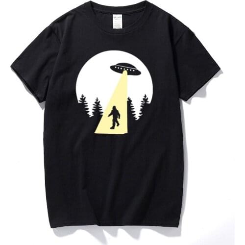 Sasquatch Beam Up T-Shirt Funny T Shirt UFO Aliens retro cool space bigfoot US tops Cotton short sleeve camisetas hombre