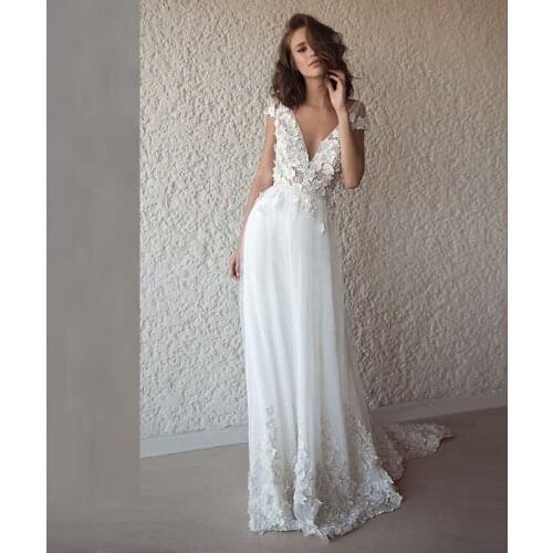 Charming Boho Full Length Lace Applique Bride Wedding Dresses Cap Sleeves Plunge V Neck Wedding Gowns for Bride Back Out