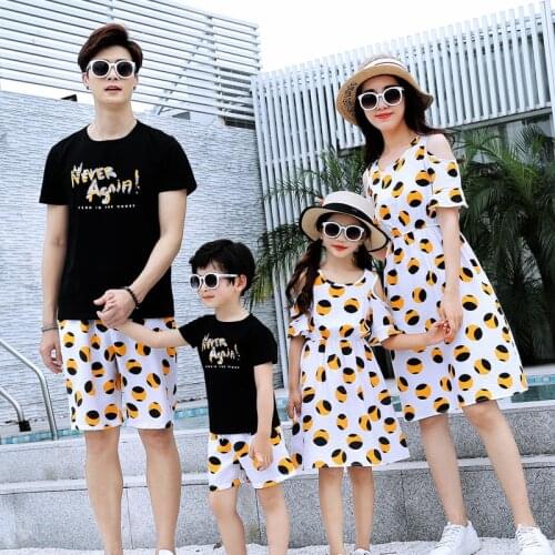 Family Clothing Set Summer Mom Daughter Off-shoulder Dresses Dad Son T-Shirts +Shorts Family Holiday Set Matching Couple Outfits
