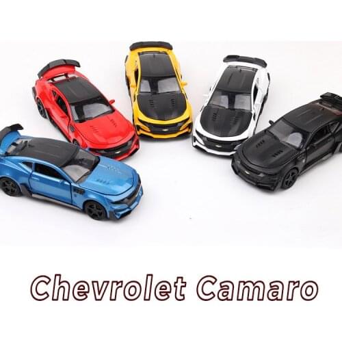 1:32 Chevrolet Camaro Sports Car Alloy Diecast Model Car Toy 5 Color Pull Back Flashing For Kids Birthday Christmas Gifts Toys