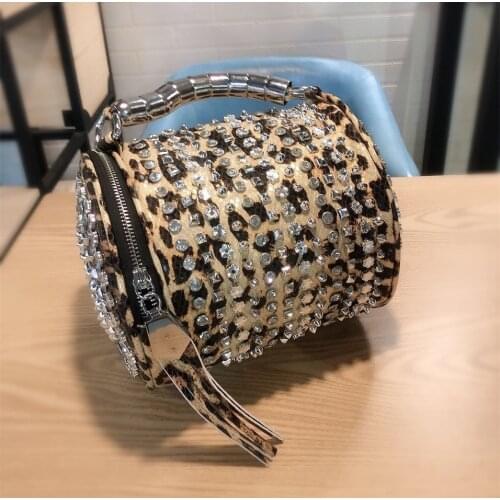 Fashion Womens Bag Leopard Print Handbag Diamond Crossbody Bag Ladies Small Shoulder Bucket Bag Rivet Rhinestone Luxury Single