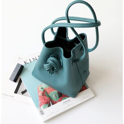 OUSSON 2021 New Design Leather Ladies Fashion Bucket Bag Exquisite Crossbody Bag Drawstring Bag