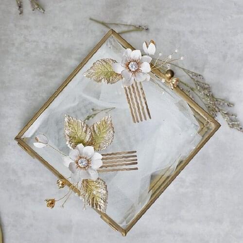 Simple White Floral Bridal Hair Combs Pins Green Leaf Girls Headpiece Handmade Wedding Accessories Hairpin