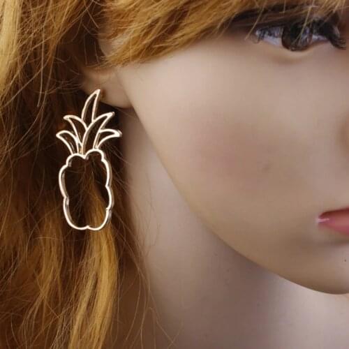 2017 New Arrival Charming Cute Hollow Pineapple Stud Earrings Big Statement Earring Girl Jewelry boucles d'oreilles