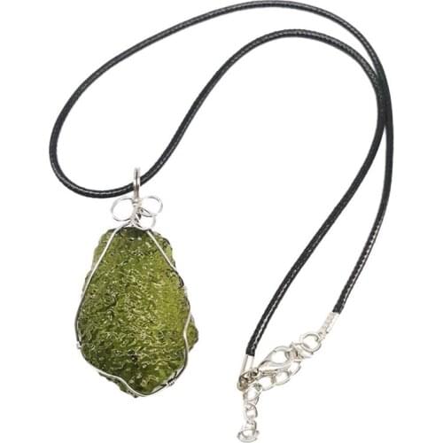 Moldavite Pendant Necklace Irregular Natural Energy Stone Necklace Czech Crystal Pendant Necklace Gift For Women Girls Naszyjnik