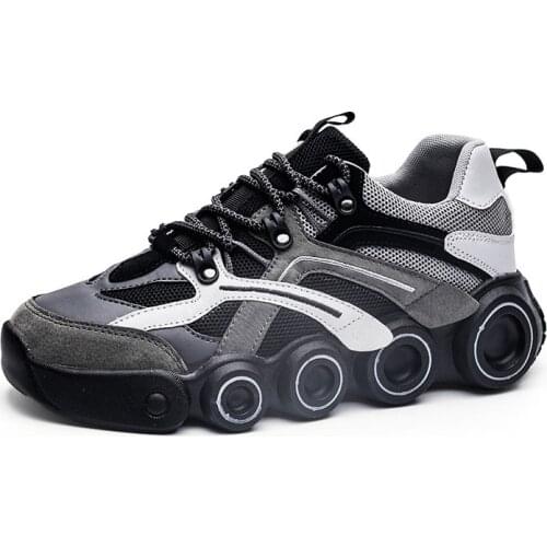 Qian eu love Roller Skates