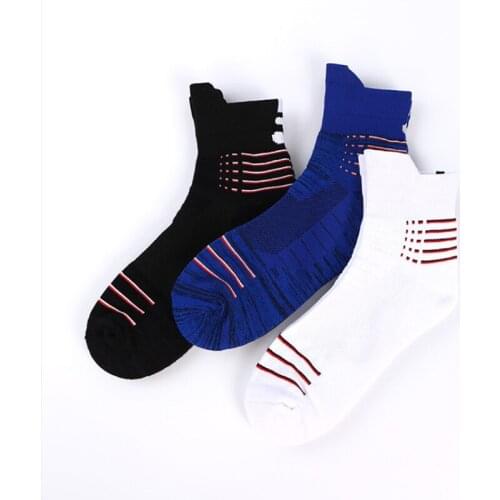 Outdoor Sports Cotton Socks Non Slip Shock Absorption Mens Sports Socks Men Basketball Football Running Socks Breathable