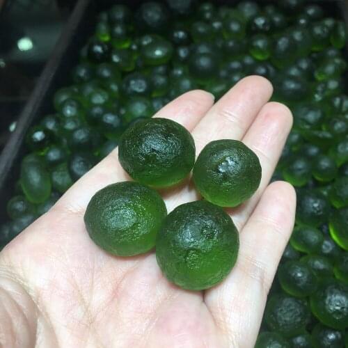 1pcs natural glass Czech green meteorite crystal reiki treatment stone energy ward off evil spirits 8g