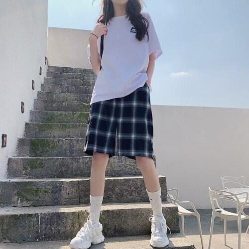 2021 New Summer Loose High Waist Straight Black White Grid Casual Shorts for Woman Thin Grid Middle Pants for Woman Shorts