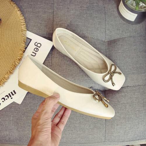 Spring Women Soft Leather Ballerina Flats Comfortable Green Pink Beige Ballet Flats Square Toe korean Boat Shoes Plus Size 43