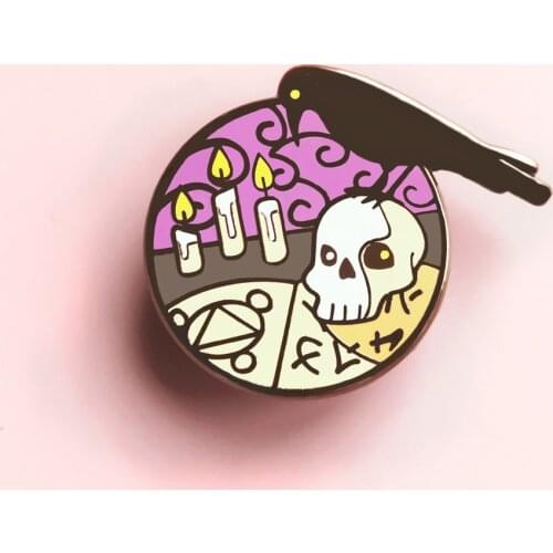 Dungeons & Dragonss Enamel Pin Necromancers Scenes Brooch D&D Game Fan Collection Medal Gothic Skull Crow Pins Halloween Gift