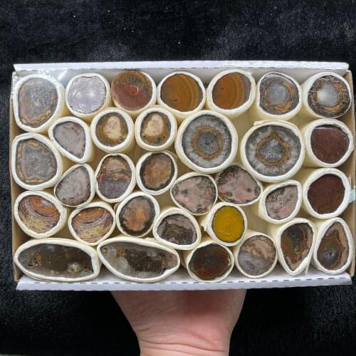 Natural Red Carnelian Stone Cave Crystal Cluster Mineral Aura Healing Srone For Home Decoration Specimen