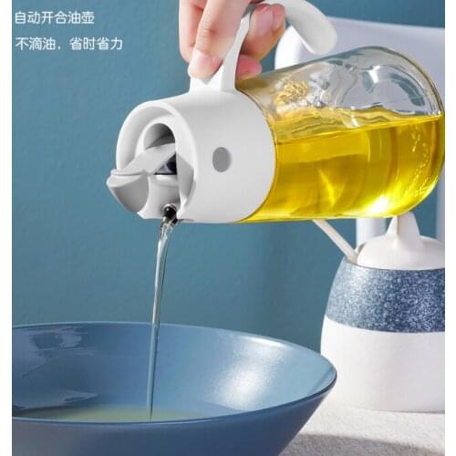 Automatic opening and closing convenient leak-proof and easy to clean kitchen household soy sauce vinegar glass oil pot J05