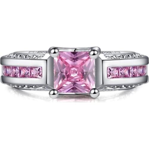 Four - clawed square zircon rings