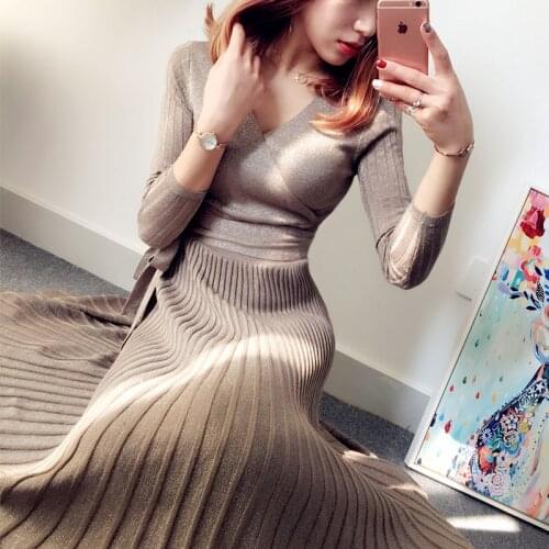 Spring and Autumn Womens new V-neck silk pleated dress sexy high-waist knit Slim solid color large dress TB895