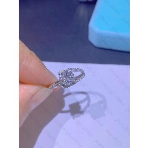 Luxury atmosphere womens 925 silver Moissan diamond ring engagement party gift jewelry