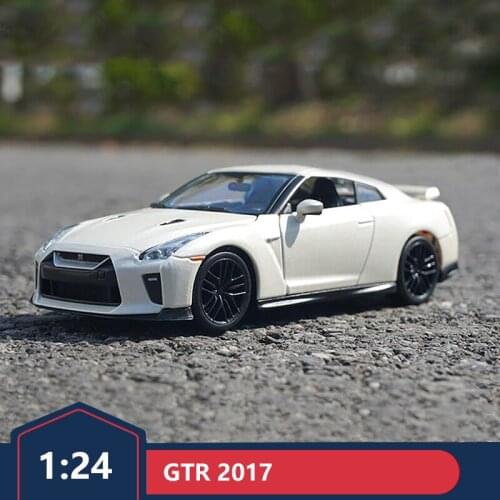 1:24 2017 NISSAN GTR car model Ares alloy car model collection＋small gift