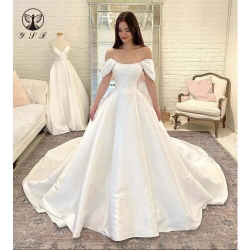 2022 Simple but Elegant Bridal Dresses Off the Shoulder Sweetheart Short Sleeve A Line Floor Length Wedding Gown