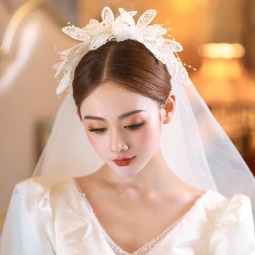 Mori Style Bridal Wedding Dress Veil Romantic Fairy Beautiful Lace French Short Modeling Headdress Wavy Edge Ornament