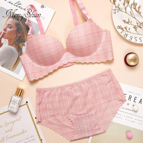 Girl Style Series Hanging cup Small chest gathered Ring-free and traceless Bras Lattice stripe Ventilation One-piece underwear