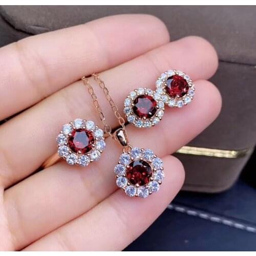 The Best engagement Gift Natural Garnet Jewelry Set 1pc Ring 1pc Pendant 1pair Earrings 925 Sterling Silver High Jewelry