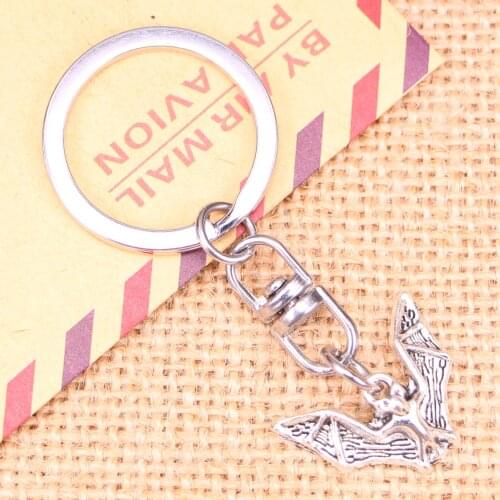 New Fashion Keychain 17x23mm flying bat vampire dracula halloween Pendants DIY Car Key Chain Ring Holder Souvenir For Gift