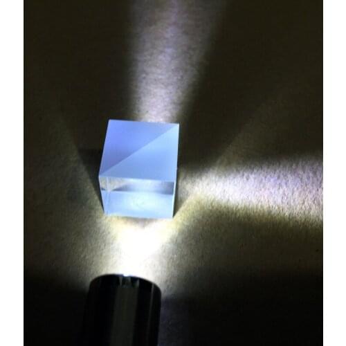 25*25*25mm Splitting Prism Semi-Reflective Semi-Transparent 50 to 50 Cube Spectroscope Optical Glass Splitting Prism