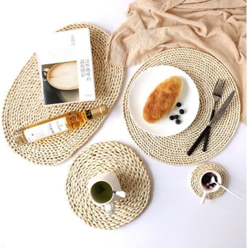 30-40cm 1Pcs Round Rattan Placemats Japanese Style Pot Holder Nature Color Heat Insulation Cup Coasters Kitchen Accessories