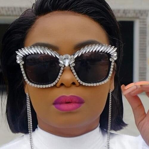 Full Crystal Black Square Sunglasses For Women Unqiue Chic Luxury Rhinestones Shades Female Shiny Party Sun Glasses Punk Uv400
