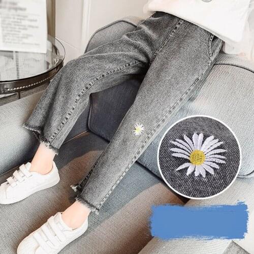 Spring And Autumn Girls' Jeans 2021 Middle And Big ChildrenS Trousers Tassel Embroidered Flowers Decoration Loose Girl Pants