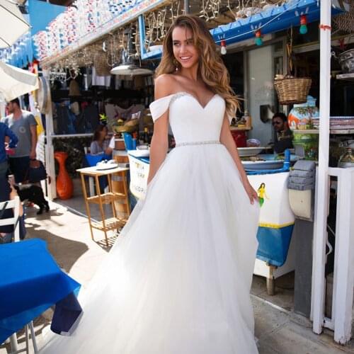 Off the Shoulder Crystal Sashes Tulle A-line Wedding Dresses Sweetheart Neckline Pleat Sweep Train Bride Dress Cheap