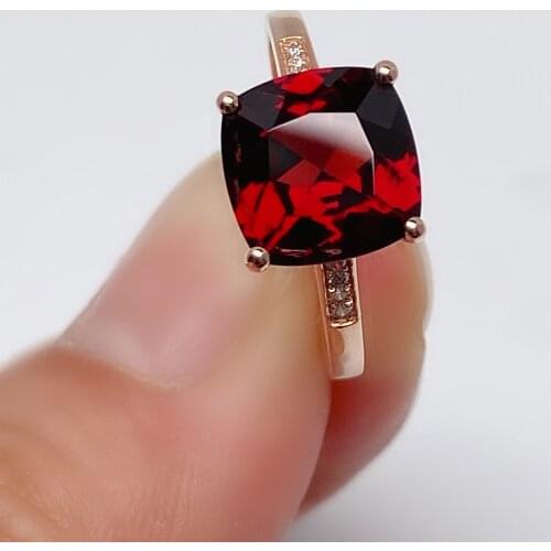 Xinyipeng real 18K rose gold with diamonds natural garnet ring fine wedding jewelry for women