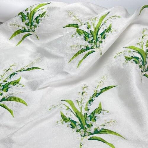 Hard micro silhouette white background green grass silk jacquard fabric dress cheongsam ancient designer clothing fabric