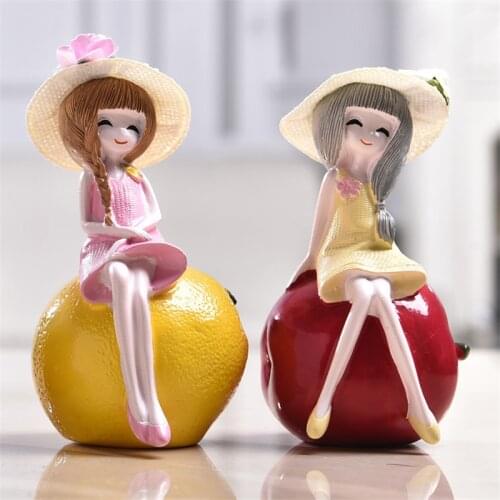Creative Resin Fruit Girl Figurines Home Decoration Sculptures Modern Art Baking Cake Dessert Shop Decor Birthday Gift Ornaments