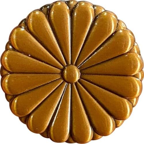 Imperial Standard of the Emperor Chrysanthemum Flower Seal Japanese badge