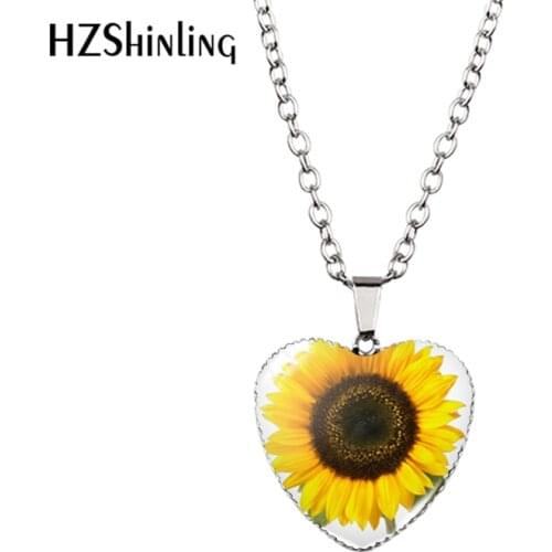 New Sunflower Heart Necklace Yellow Sunflower Pendant Glass Picture Jewelry Fashion Heart Necklace HZ3