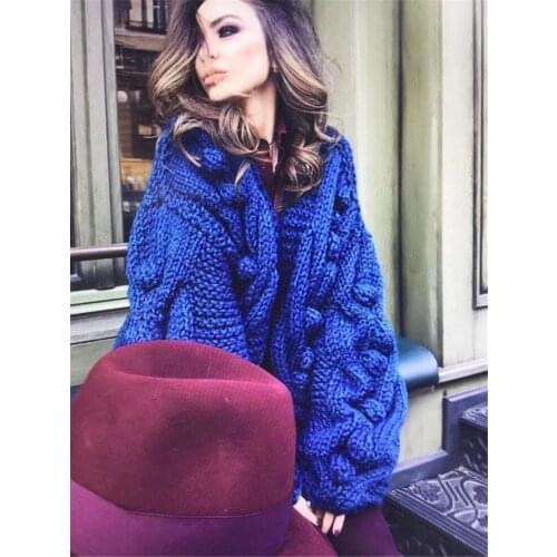 Casual hand-knitted loose sweater 2019 autumn and winter new fashion retro pure hand-woven ball sweater coat cardigan